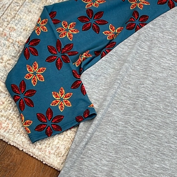 LuLaRoe Randy tee - Picture 4 of 7